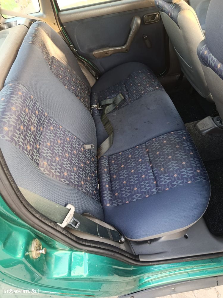 Fiat Punto 85 16V Stile - 10