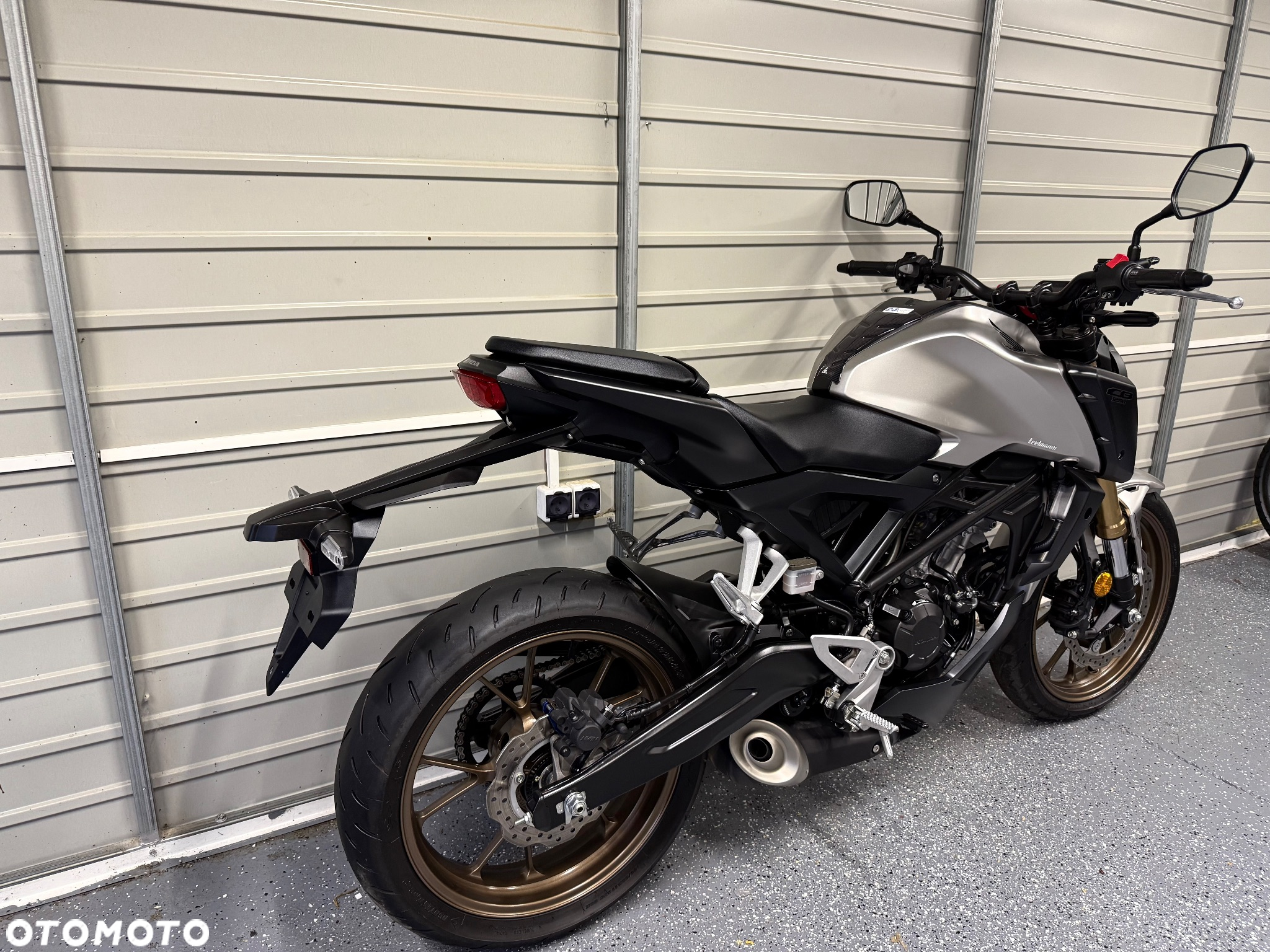 Honda CB - 3