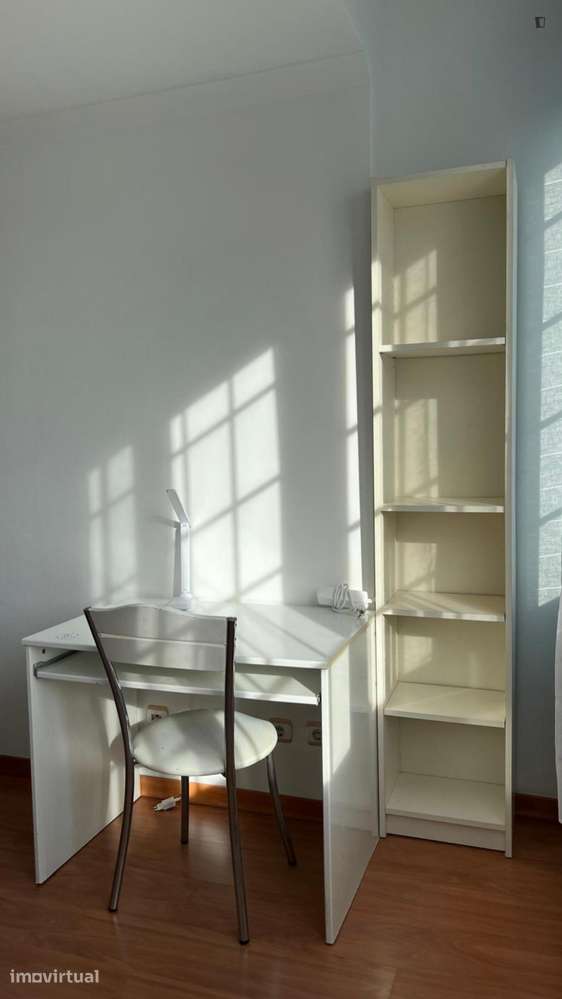 Quarto - localizado em Amadora Lisbon - Grande imagem: 3/20