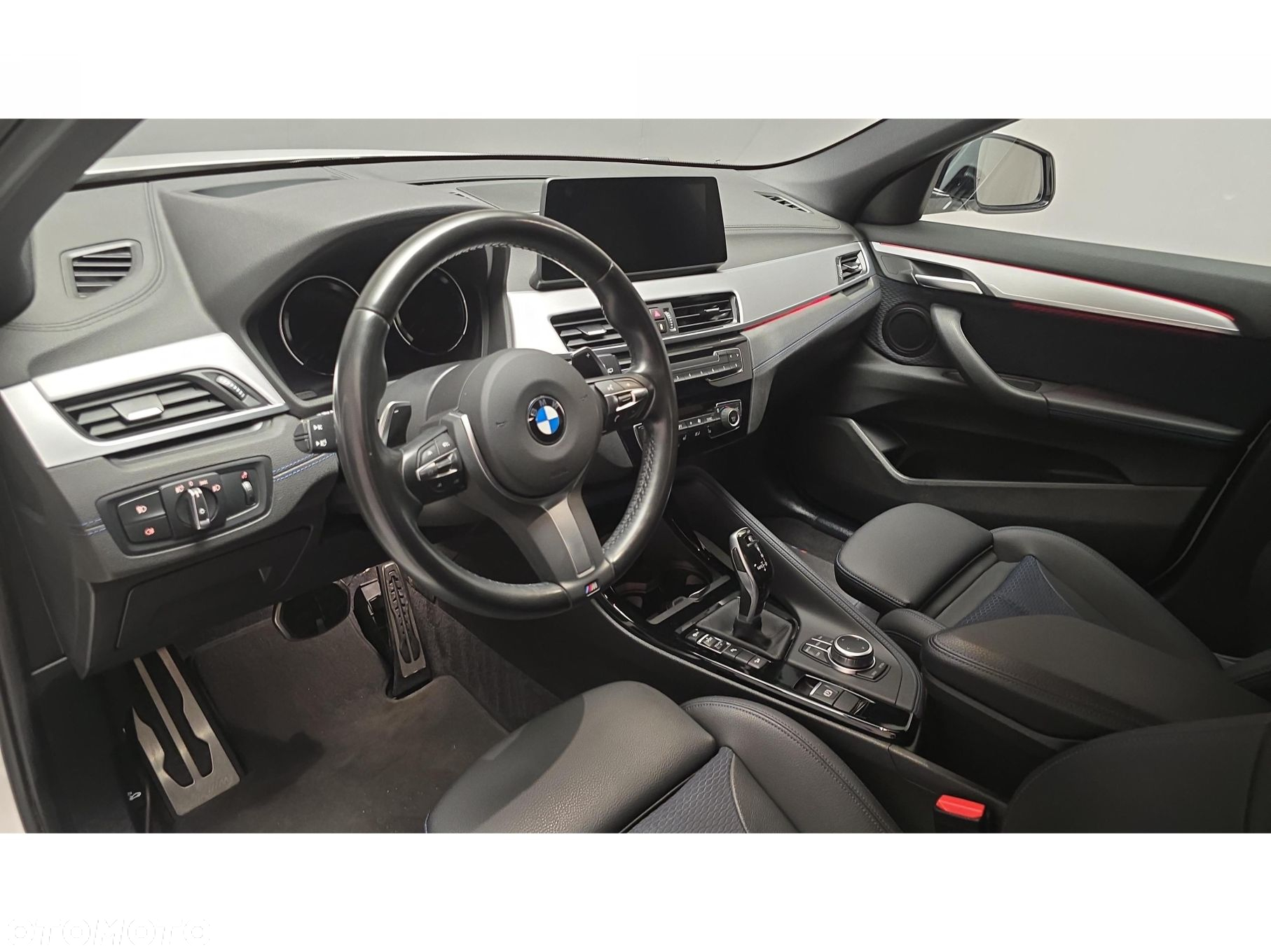 BMW X2 - 16