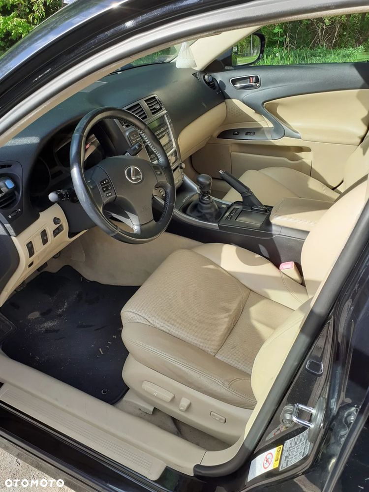 Lexus IS 220 D Comfort - 5