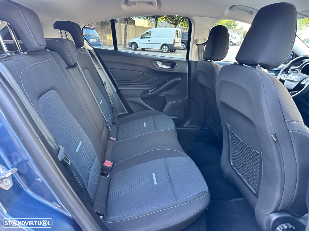 Ford Focus 1.0 EcoBoost MHEV Active X - 44