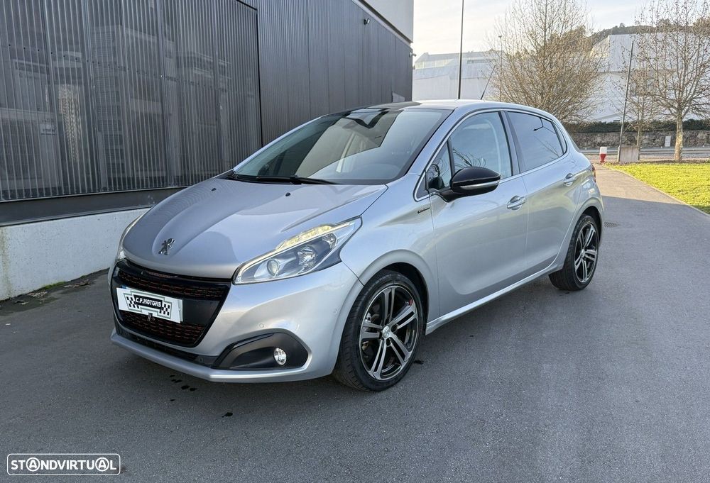 Peugeot 208 1.2 PureTech GT Line EAT6 - 1