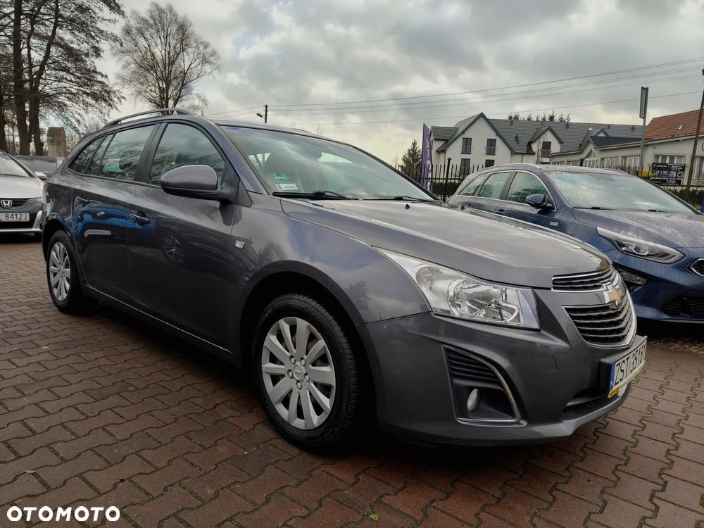 Chevrolet Cruze 1.6 LT - 4