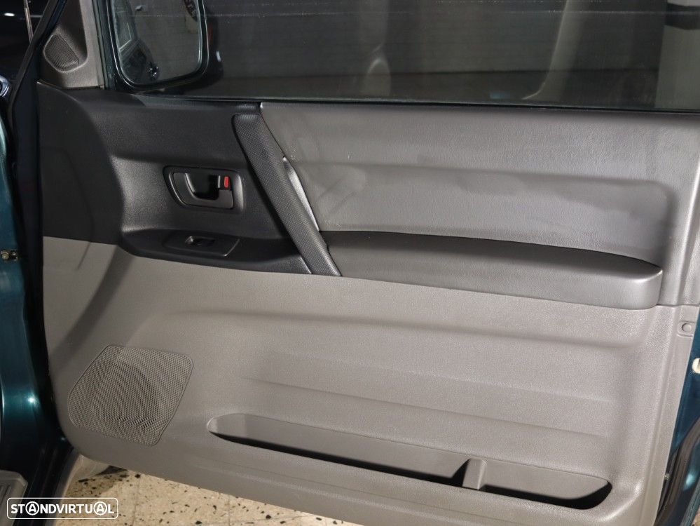 Mitsubishi Pajero 3.2 DI-D GLS ABS - 16