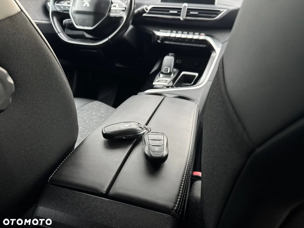 Peugeot 3008 BlueHDi 130 Stop & Start EAT8 Allure - 31