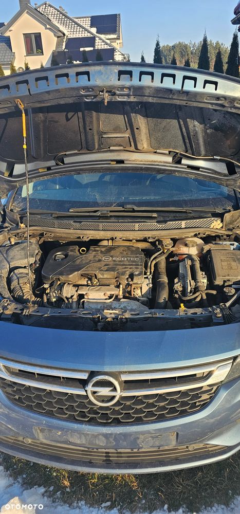 Opel Astra 1.4 Turbo Start/Stop Business - 10