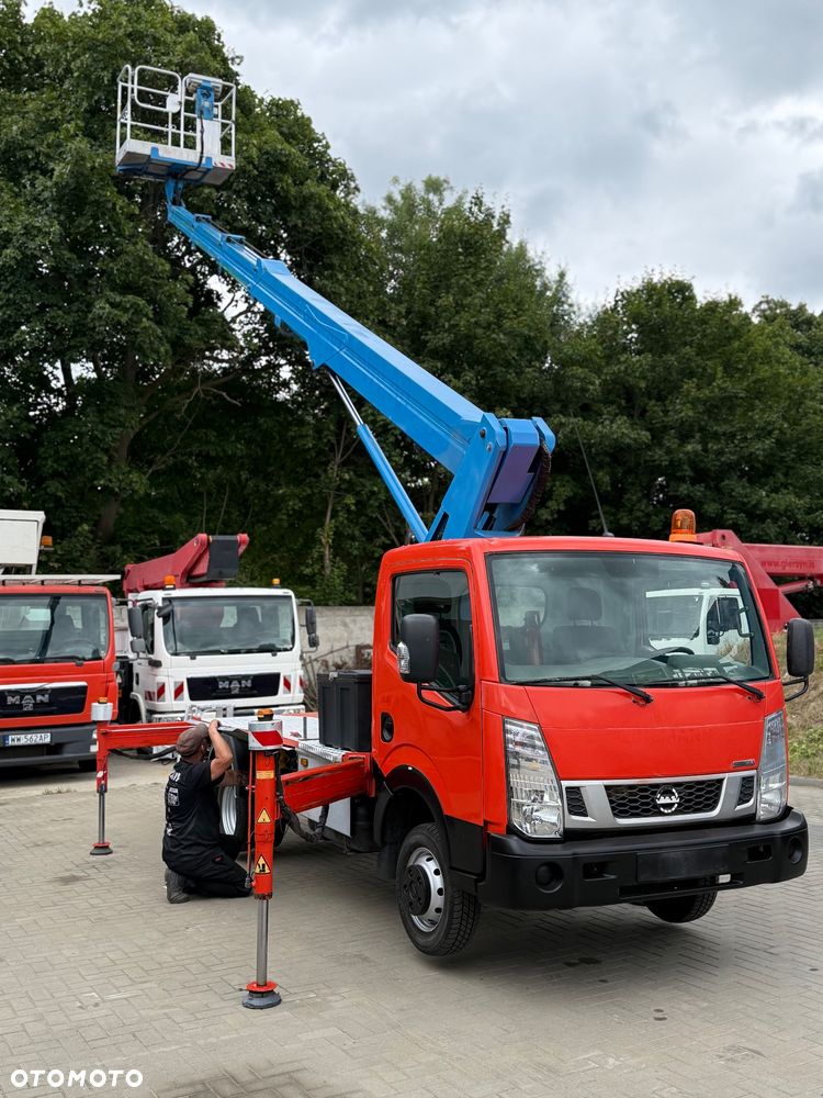 Nissan Podnośnik Koszowy Zwyżka Pilot !!!  Cmc 250 25 metrów 15 w Bok UDT ! Jak multitel gsr Ruthmann wumag - 6