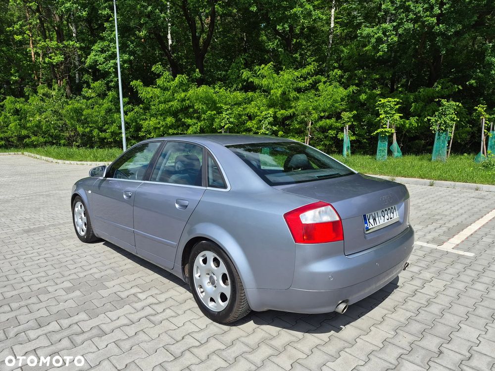 Audi A4 Limousine 1.8T - 5