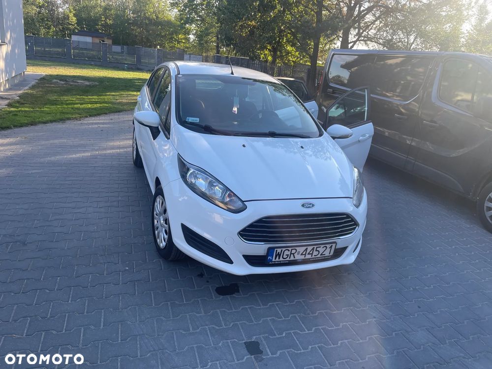 Ford Fiesta - 2