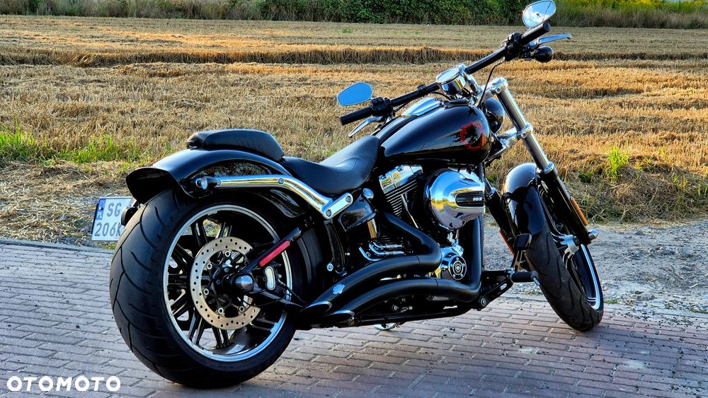 Harley-Davidson FXSB Breakout - 11