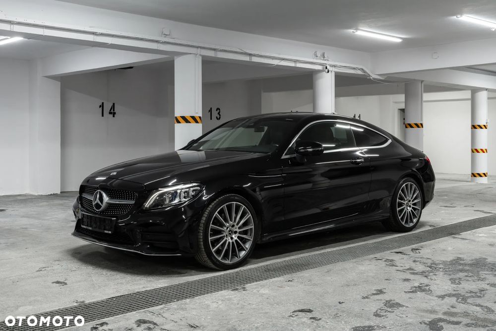 Mercedes-Benz Klasa C 200 4MATIC 9G-TRONIC
