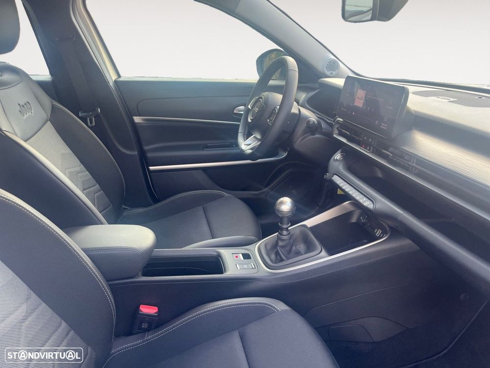 Jeep Avenger 1.2 GSE T3 Altitude - 15