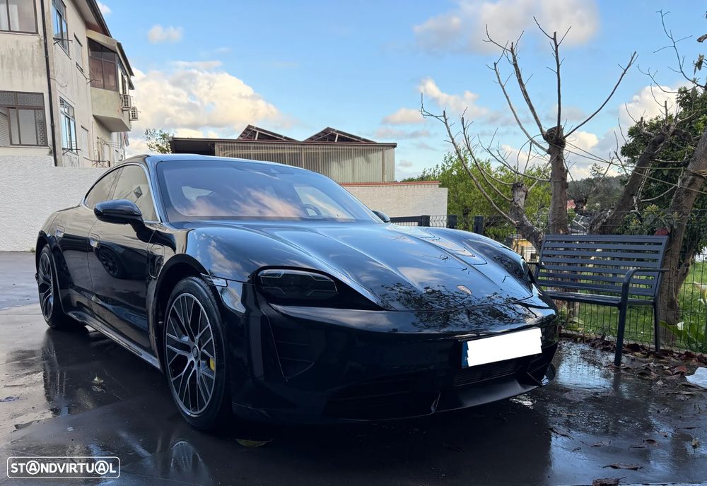Porsche Taycan Turbo - 22