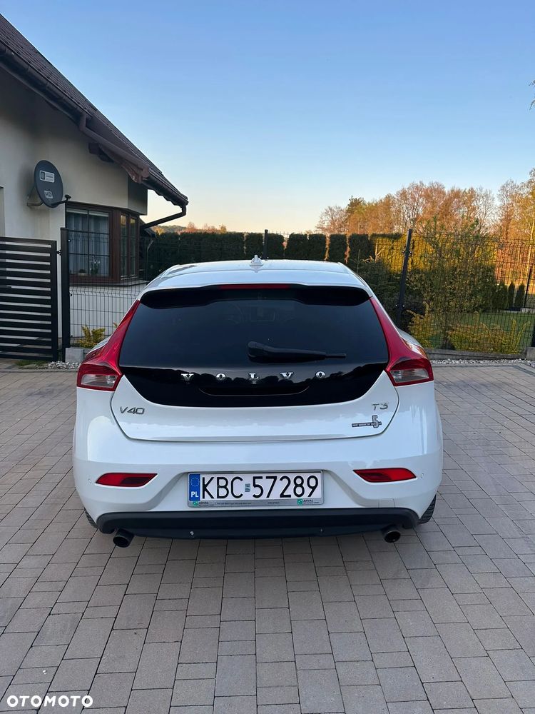 Volvo V40 T3 Summum - 8
