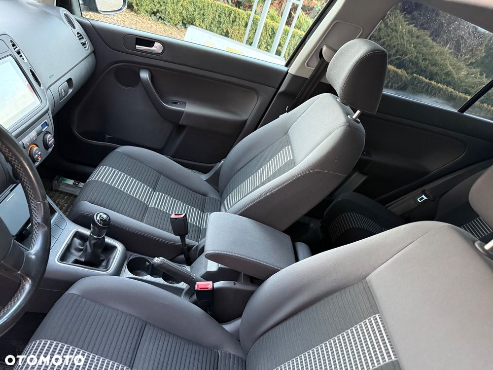 Volkswagen Golf Plus 1.9 TDI DPF United - 16