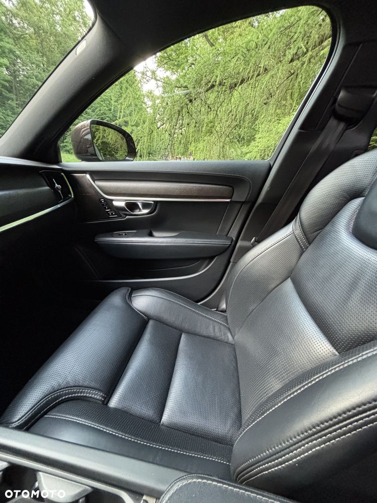 Volvo V90 D5 SCR AWD Momentum Pro - 12