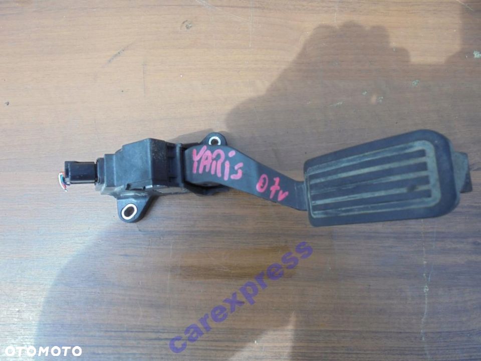 PEDAŁ POTENCJOMETR GAZU YARIS II 781100D010 W-wa - 1
