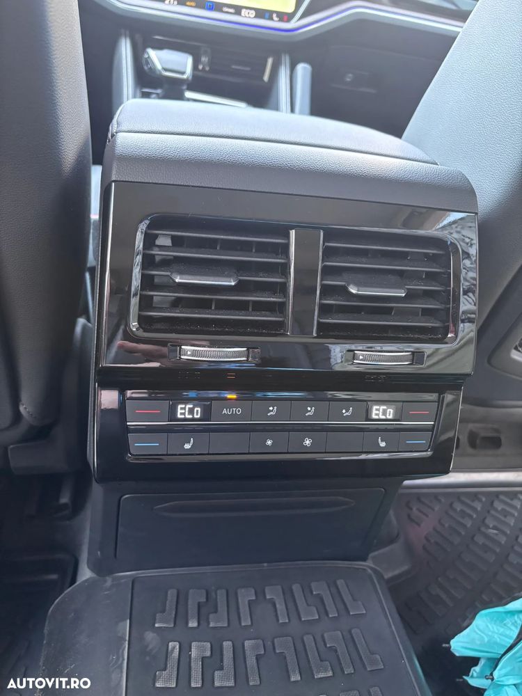 Volkswagen Touareg V6 TDI 4MOTION Elegance - 9