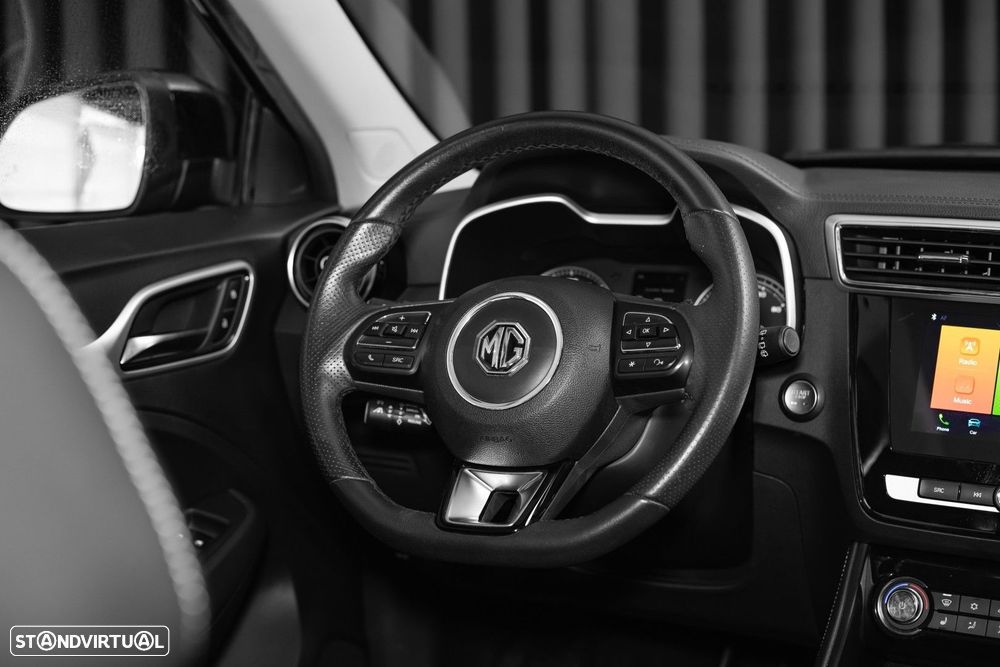 MG ZS EV 44.5 kWh Luxury - 15