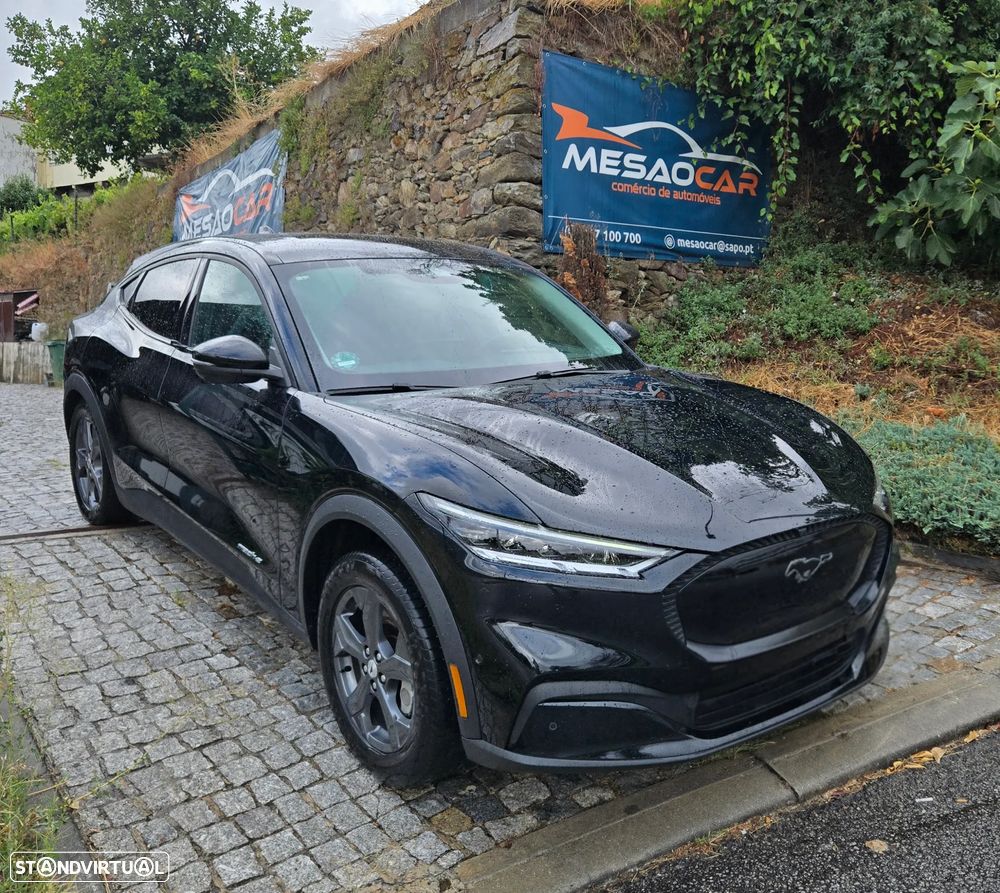 Ford Mustang Mach-E 75.7 kWh Base - 1