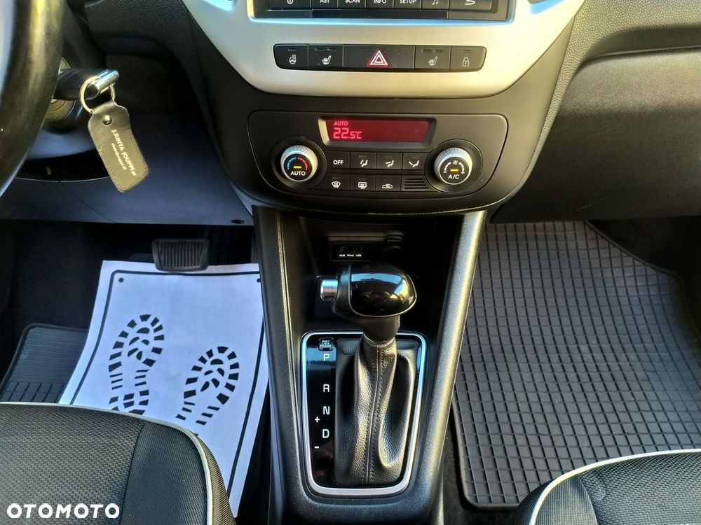 Kia Venga 1.6 CVVT Automatik Dream Team Edition - 19