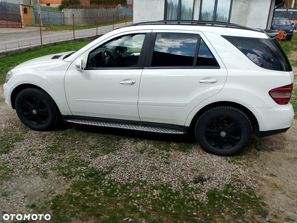 Mercedes-Benz ML - 4