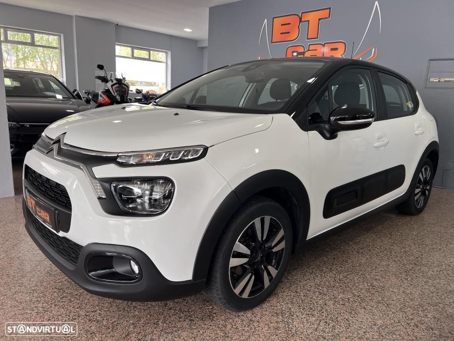 Citroën C3 1.2 PureTech Shine - 1