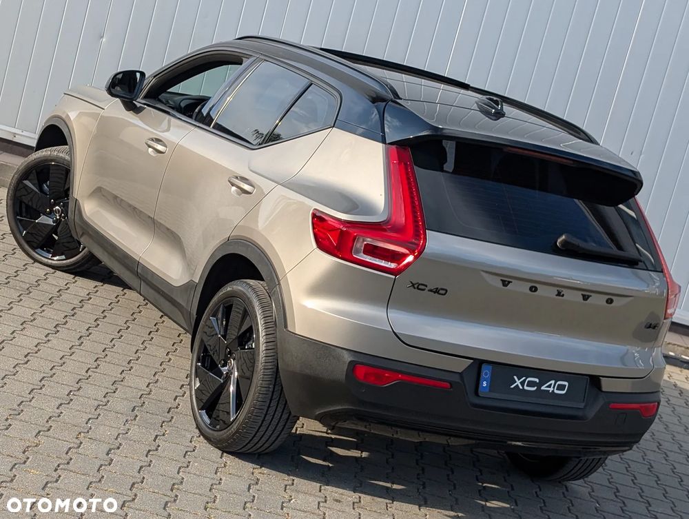 Volvo XC 40 B4 Ultra Black Edition - 9