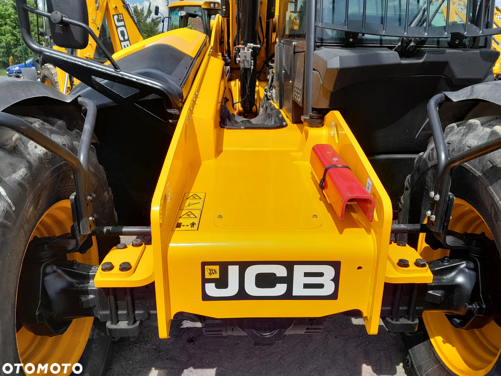 JCB 560-80 - 12