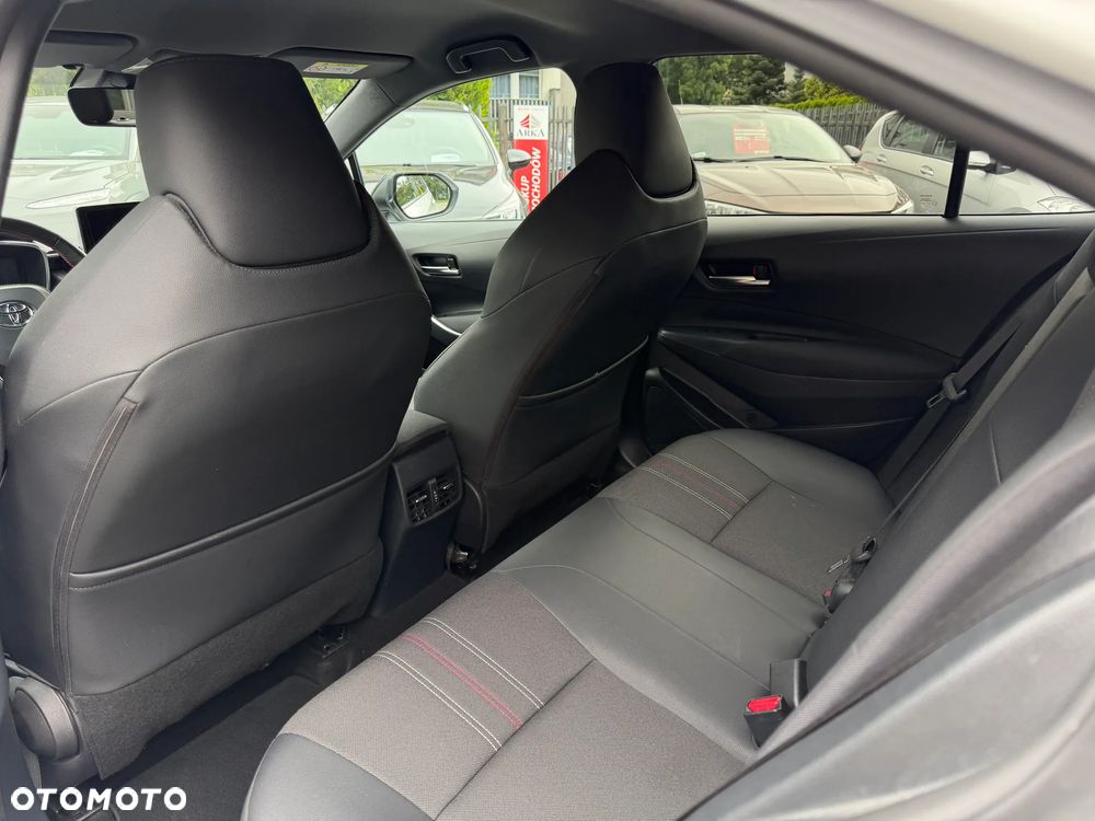 Toyota Corolla 1.8 Hybrid GR Sport - 13