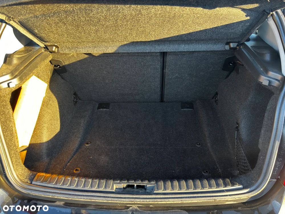 BMW Seria 1 118i - 14
