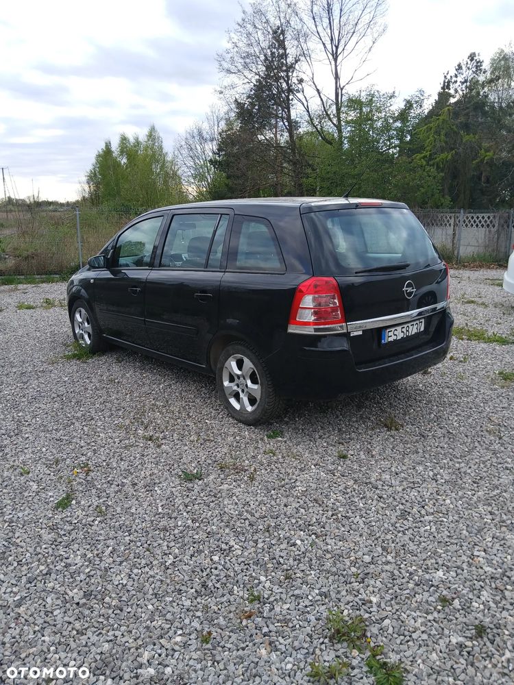 Opel Zafira 1.8 - 12