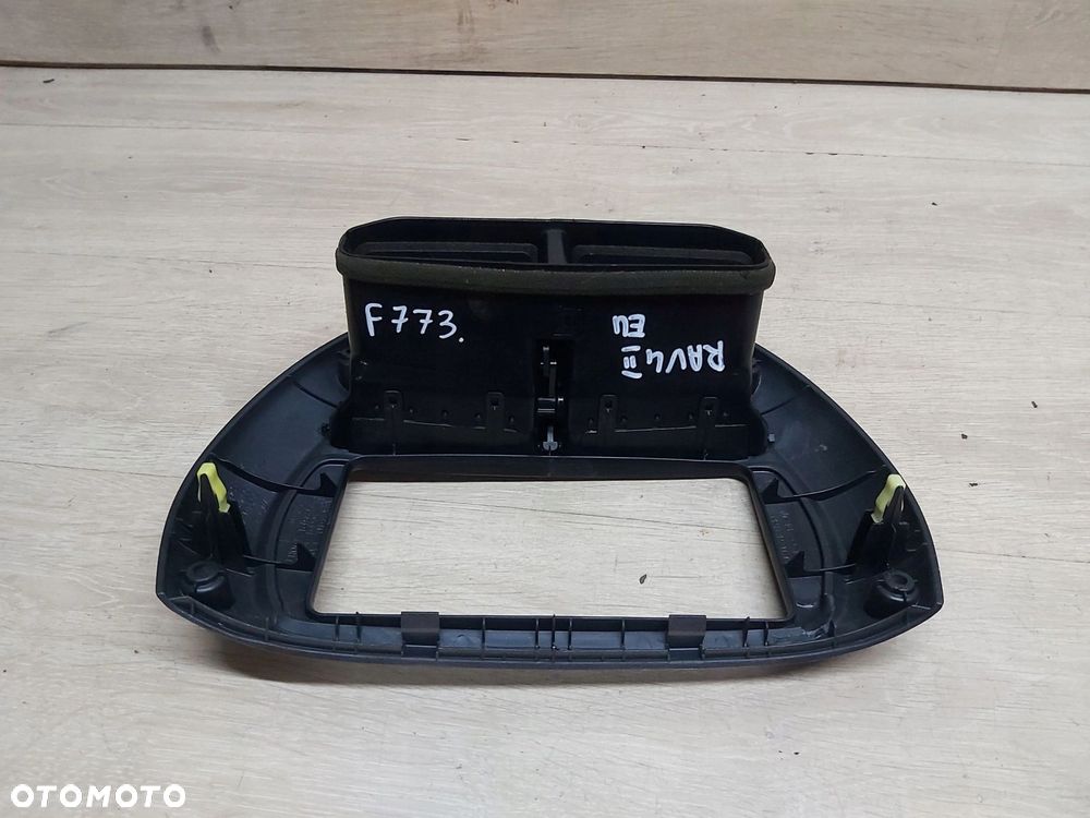 Toyota Rav4 II XA20 Ramka radia kratka nawiewu 55410-42090 01-03 r - 3