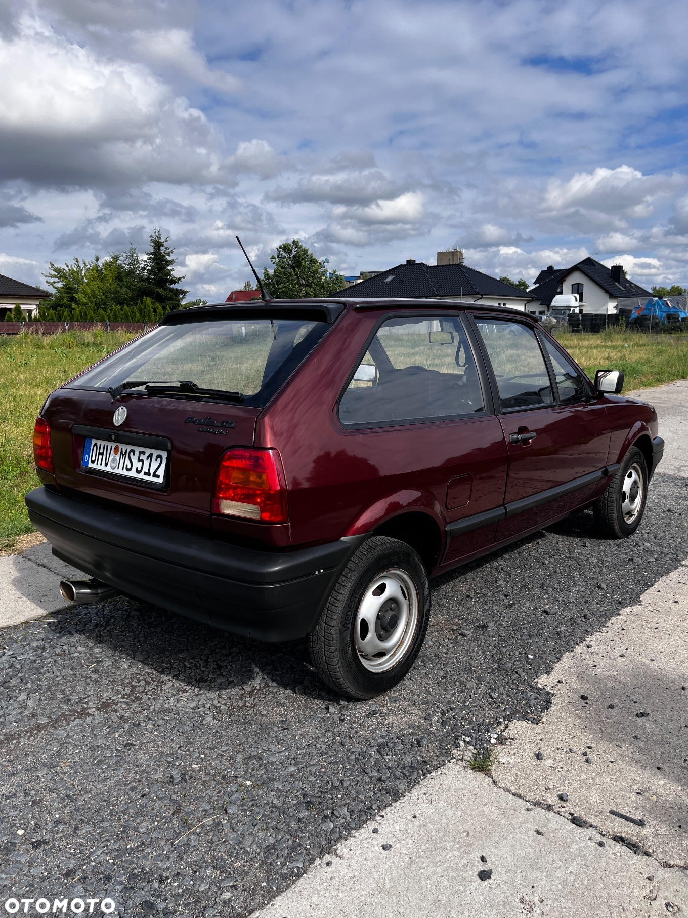 Volkswagen Polo Coupe 1.0 CL - 2
