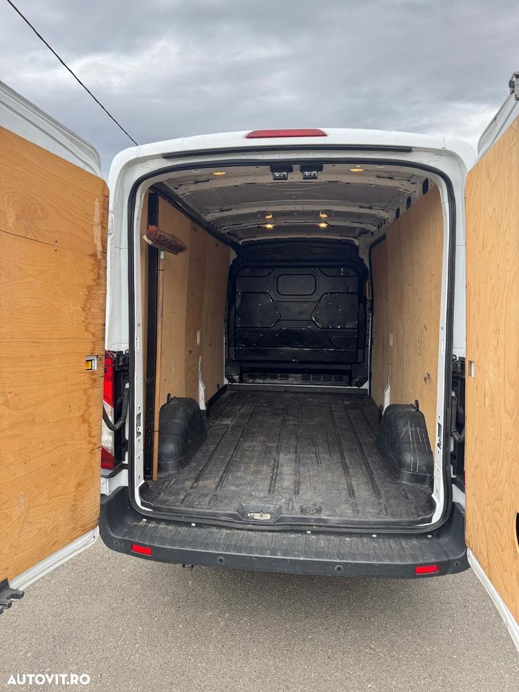 Ford Transit - 11
