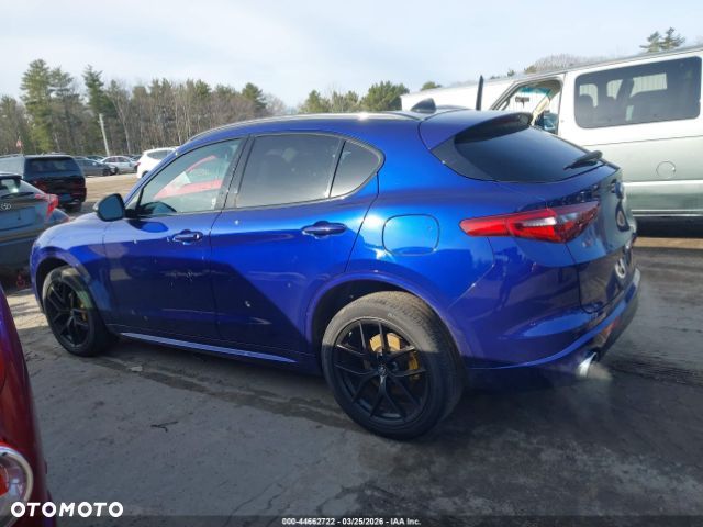 Alfa Romeo Stelvio 2.0 Turbo 16V AT8-Q4 Ti - 16