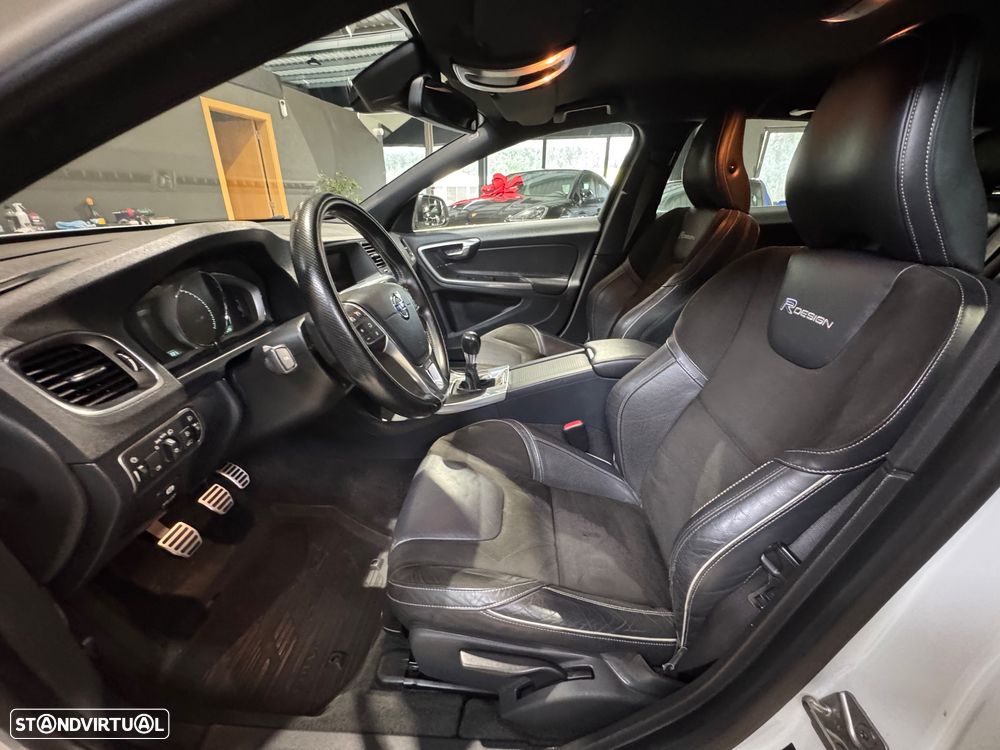 Volvo V60 1.6 D2 Drive R-Design Start/Stop - 25