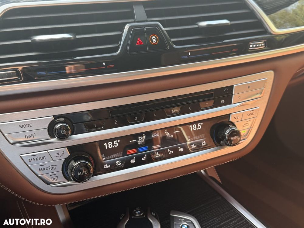 BMW Seria 7 745e - 19