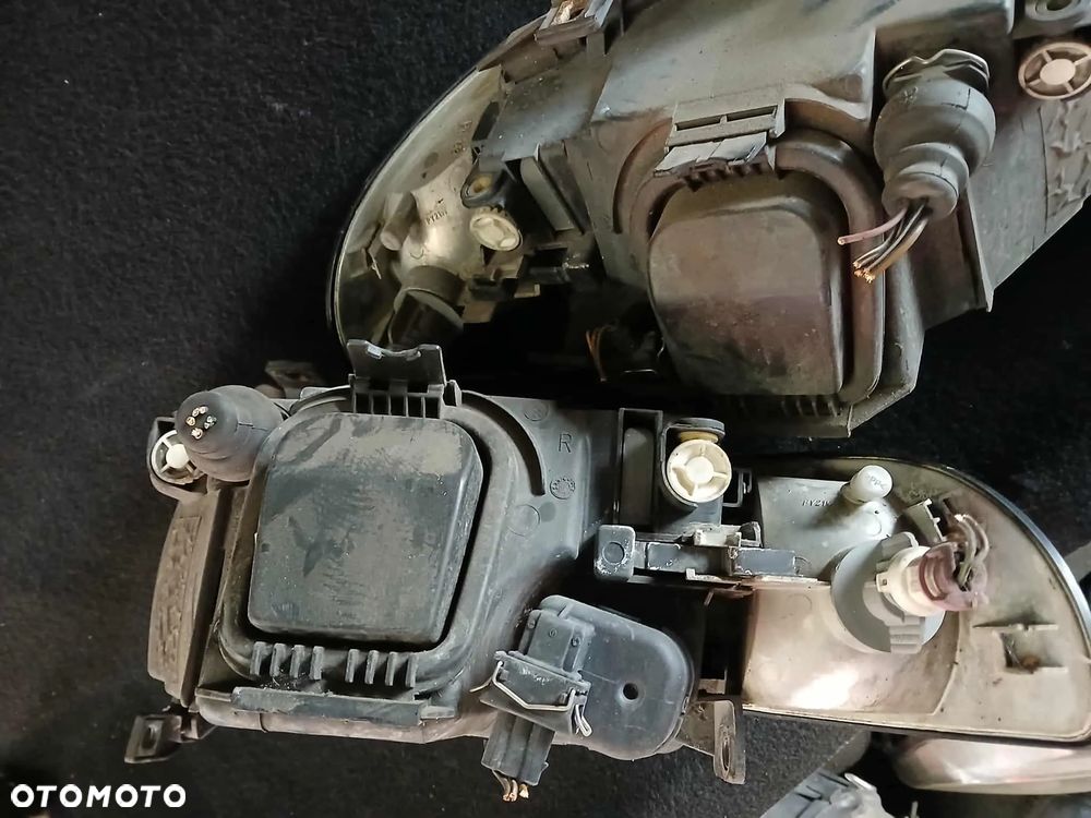 Audi A4 B5 Lampa przednia ,lewa, prawa VALEO - 9