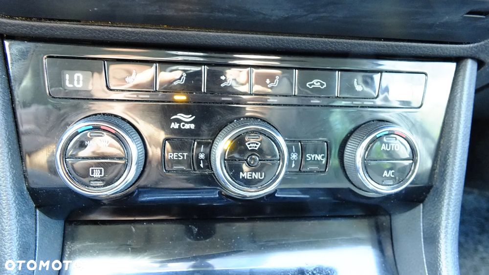 Skoda Superb 2.0 TDI Ambition - 23