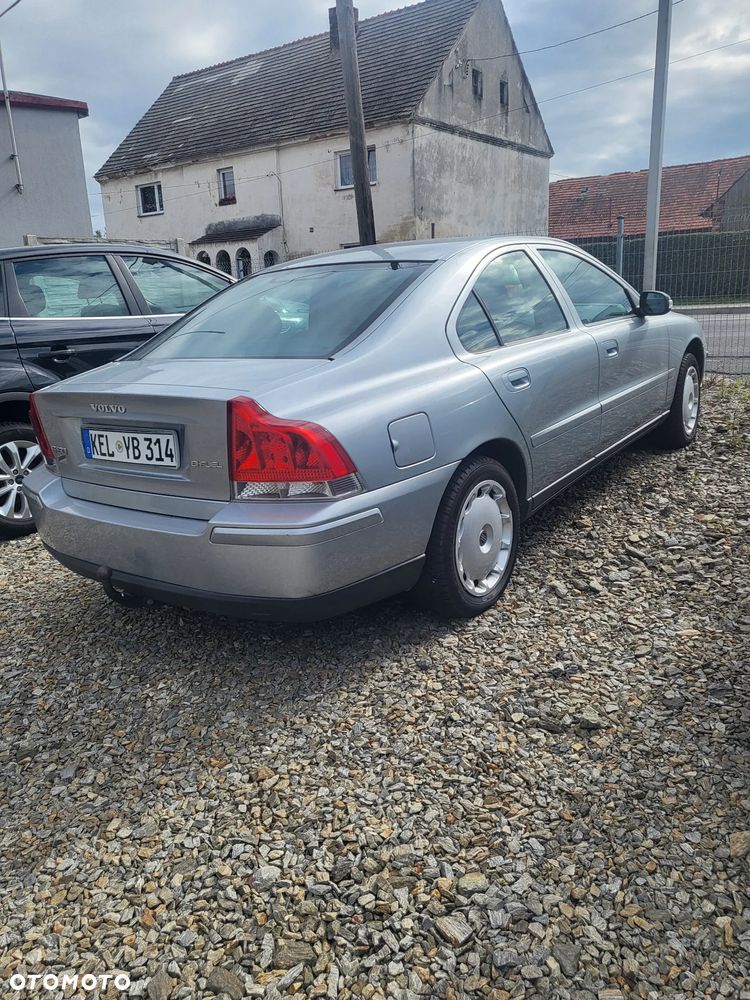 Volvo S60 2.4 Momentum - 7