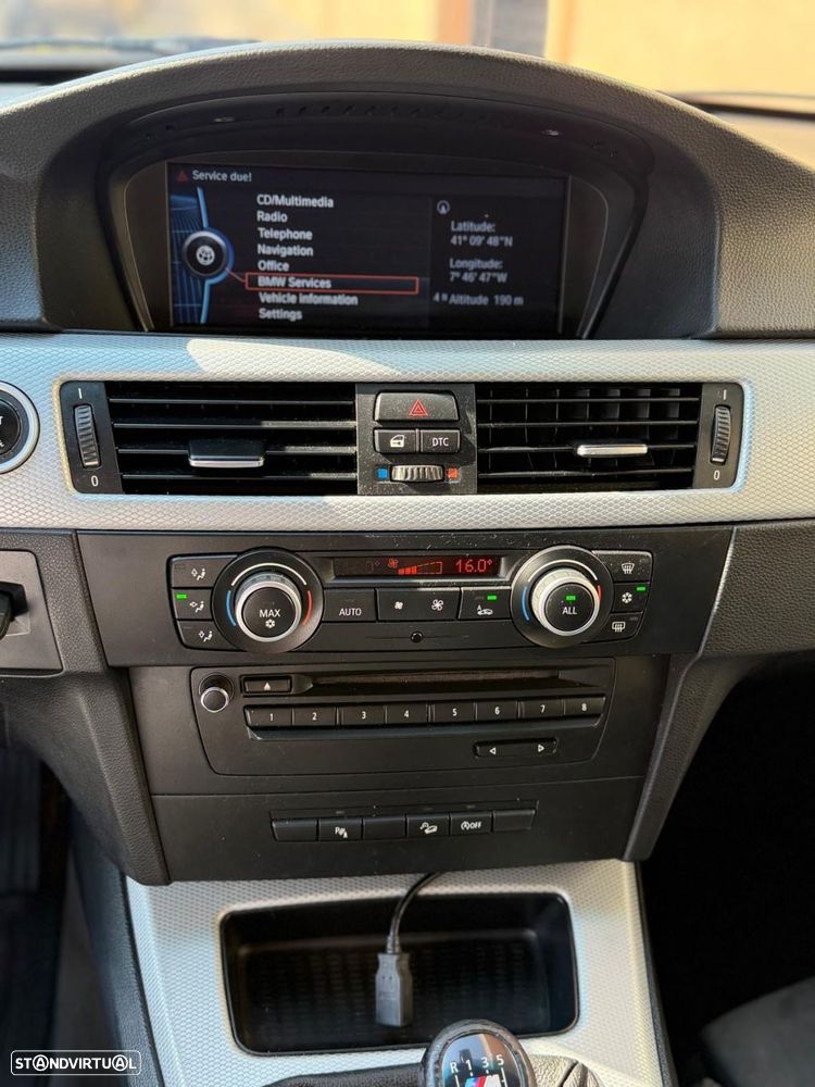 BMW 320 d xDrive Pack M - 10