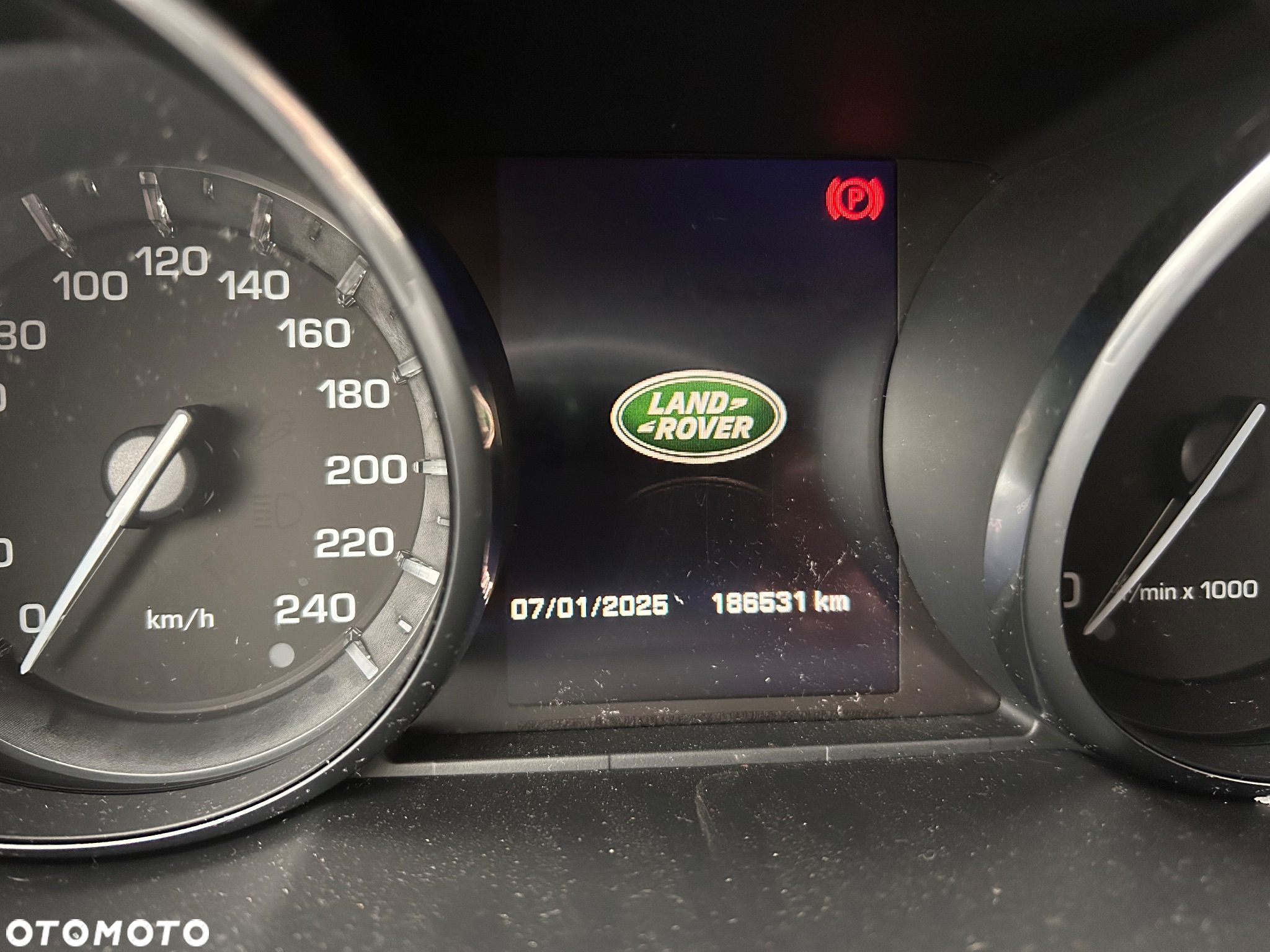 Land Rover Discovery Sport - 8