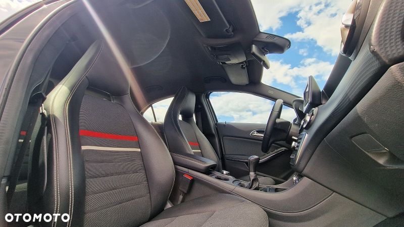 Mercedes-Benz Klasa A 180 CDI (BlueEFFICIENCY) Urban - 34