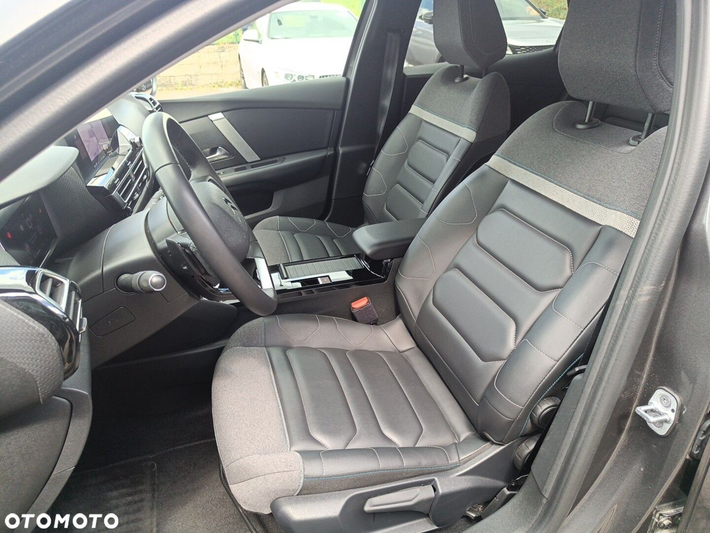 Citroën C4 1.2 PureTech Shine S&S EAT8 - 9