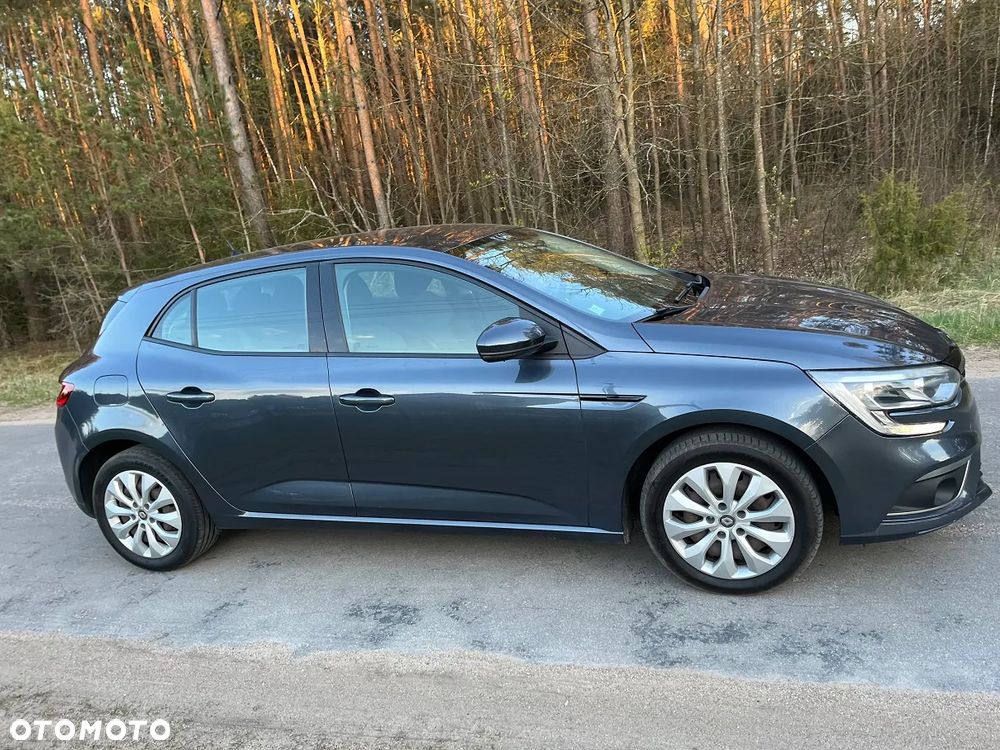 Renault Megane ENERGY TCe 100 LIFE - 19