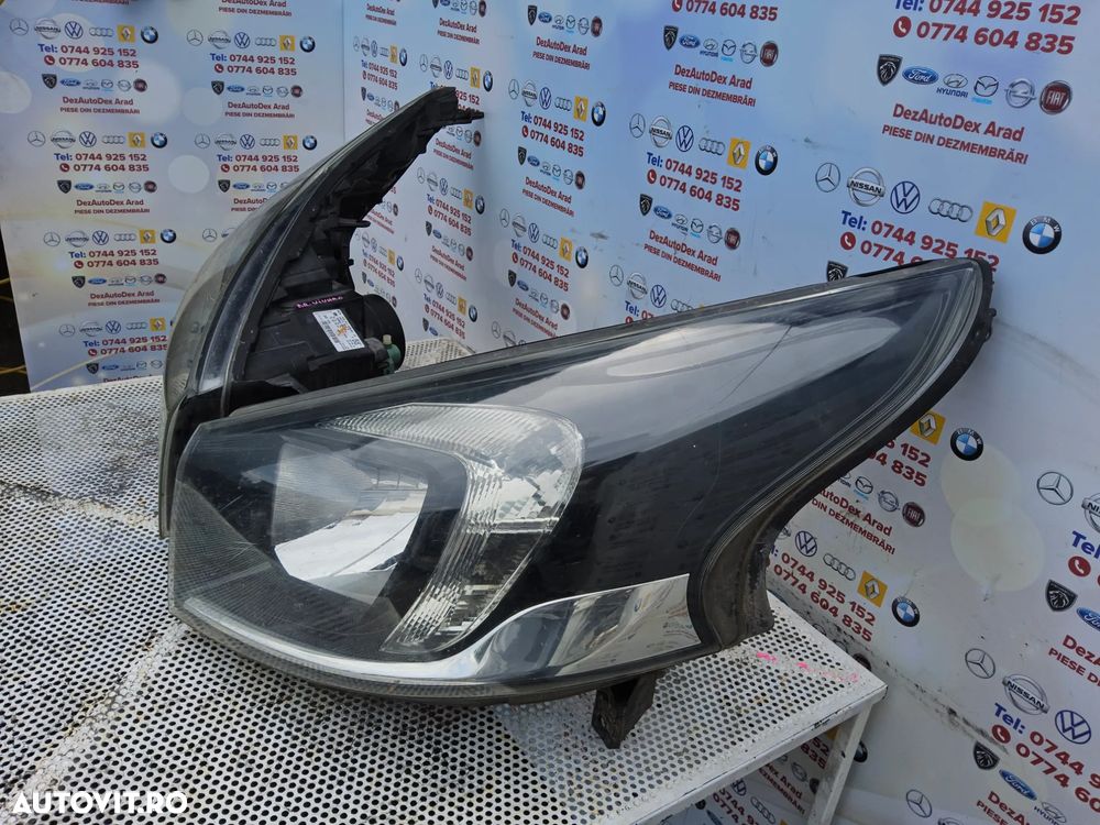 Far Renault Trafic 2014-2020 Opel Vivaro Nissan nv300 faruri stânga dreapta Europa - 5