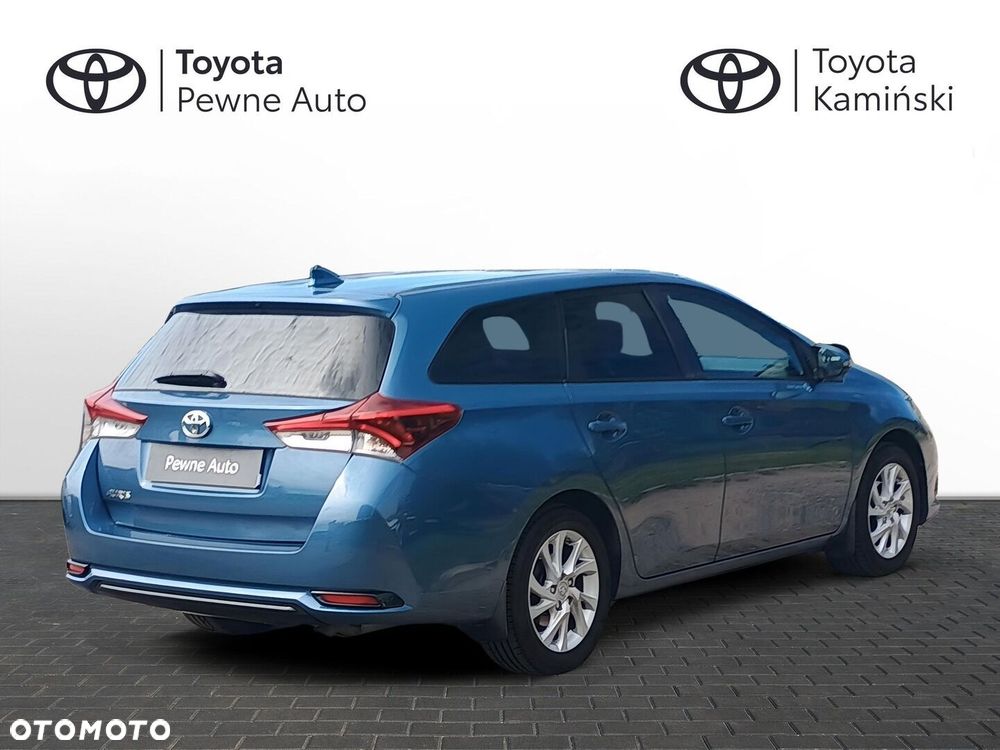 Toyota Auris - 5