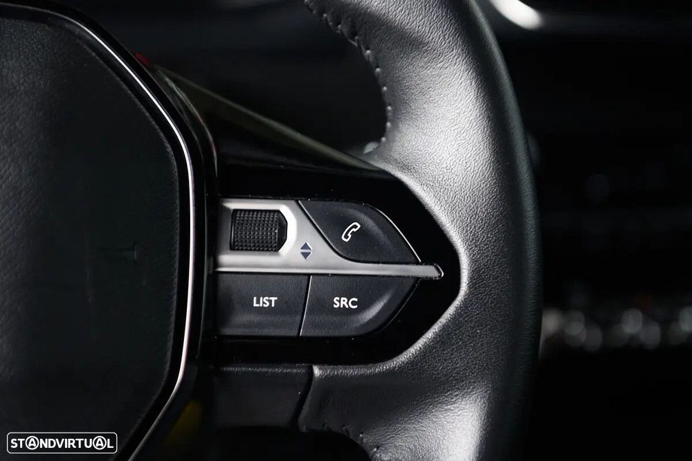 Peugeot 2008 1.2 PureTech Style - 37
